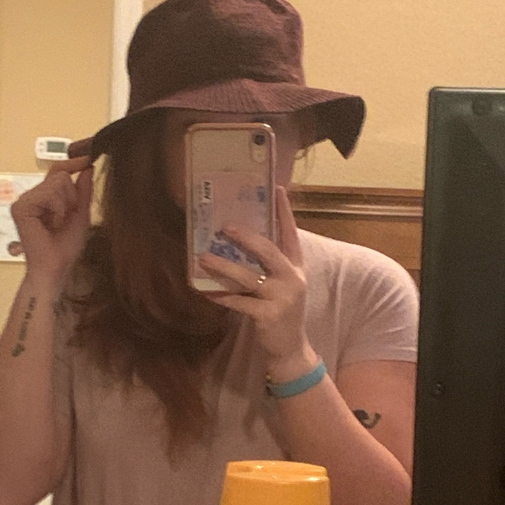 Hat - Picture 2 of 3
